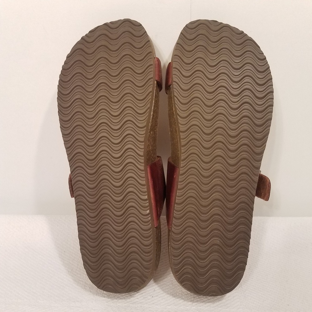 Eastland leather sandals/ memory foam footbed - Picture 4 of 6